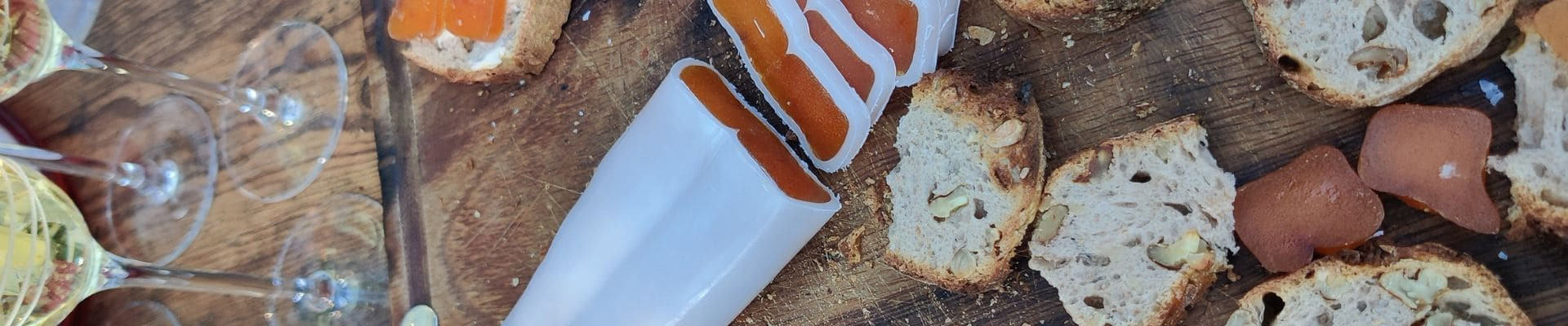 Genießen Sie lokale Gerichte in Restaurants und probieren Sie Poutargue, den Kaviar aus Martigues.