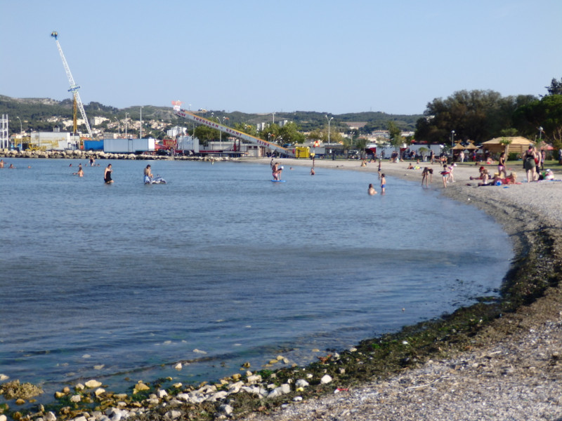 La plage en centre-ville de Martigues