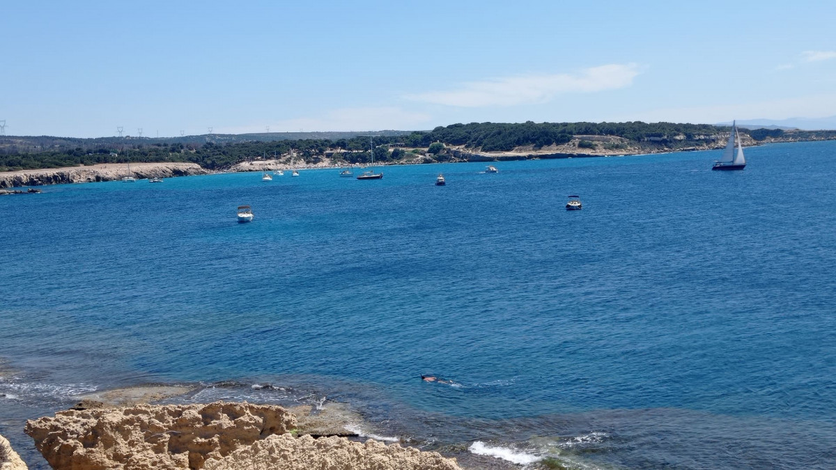 Bucle de cantera de piedra de corona_Martigues