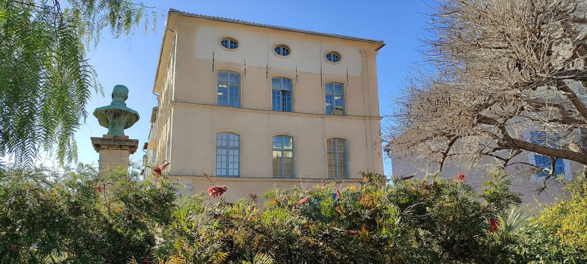 Tourist Office and the Congress of Martigues_Martigues