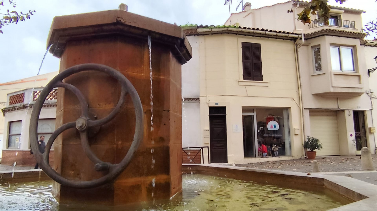 Rastro de agua en el centro de la ciudad_Martigues - © Otmartigues / MyriamF Rastro de agua en el centro de la ciudad_Martigues
