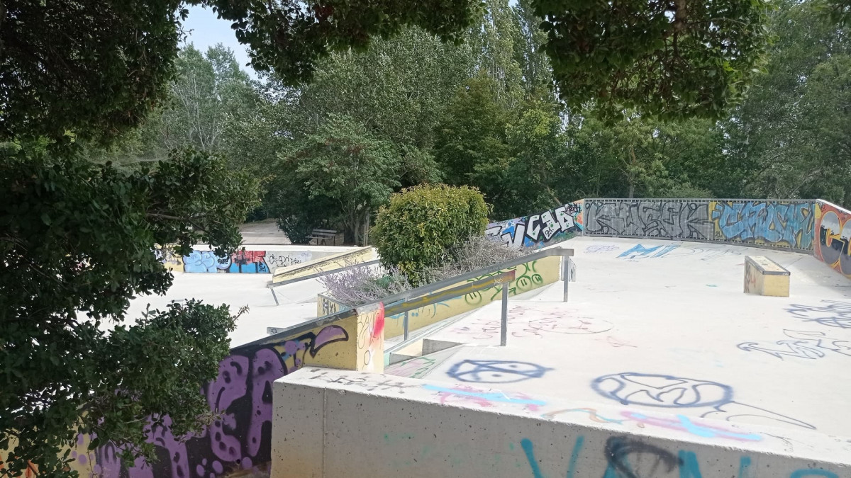 Skate Park du parc du Gour_Martigues - © Otmartigues / Myriam.F Skate Park du parc du Gour_Martigues