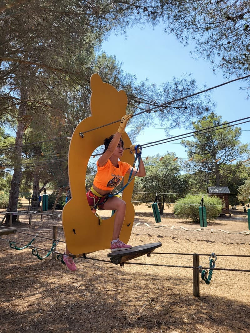 Treetop Adventure Course for 4-Year-Olds at the Grand Parc de Figuerolles. Park for a family day out and sports activities with children