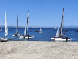 Mittagessen im Restaurant des Segelclubs Martigues, Rest'eau Le Tholon, mit Blick auf die Segelboote und den Étang de Berre in Martigues