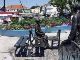 Statues de bronze Le pêcheur et la ramendeuse_Martigues