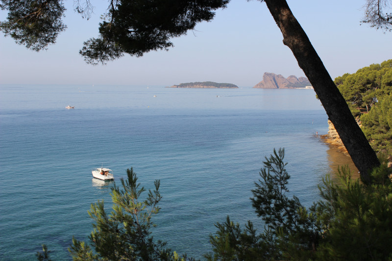 Baie de La Ciotat depuis la plage du Liouquet