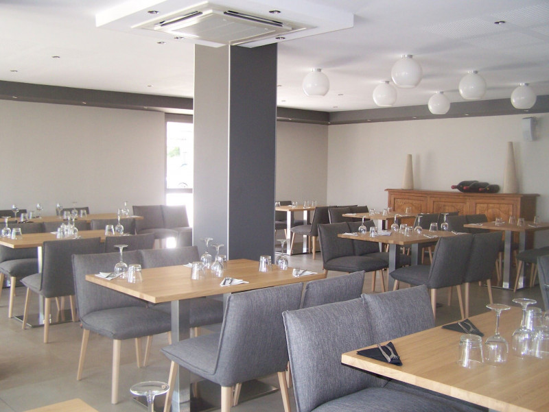 Les Ombrelles_Martigues - © Gonzalez.I, Les Ombrelles Les Ombrelles_Martigues