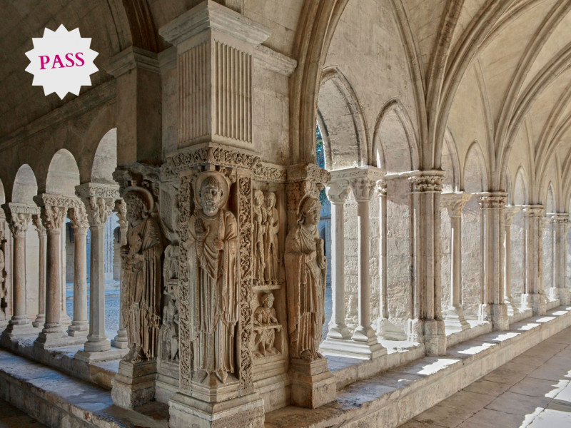 Claustro de San Trofimo