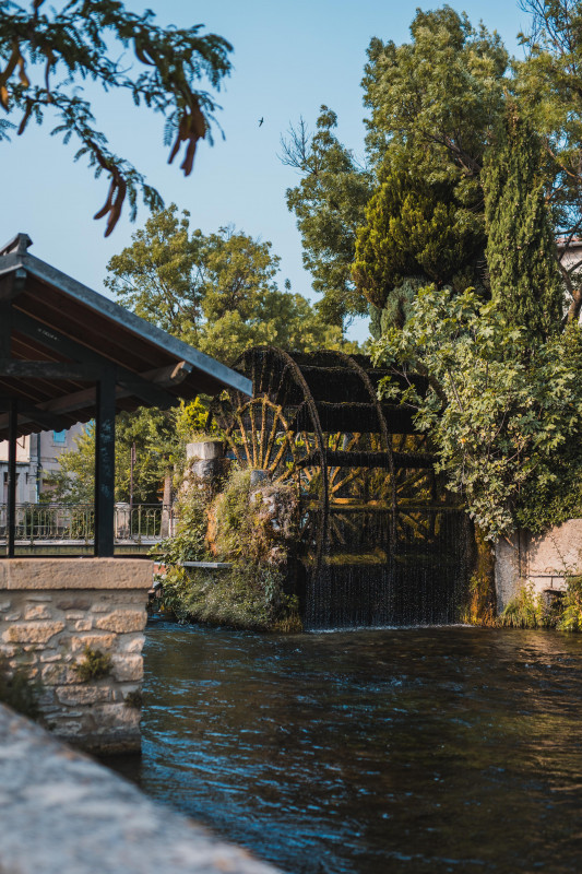 Roue à aube - © Isle sur la Sorgue Tourisme Roue à aube