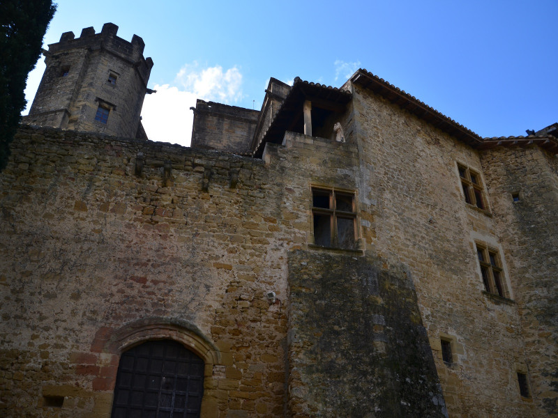 Château de Lourmarin - © Droits Gérés Fond. Laurent-Vibert Château de Lourmarin