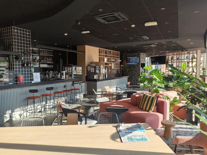 Ibis Martigues centre - © OtMartigues-KarimK Ibis Martigues centre