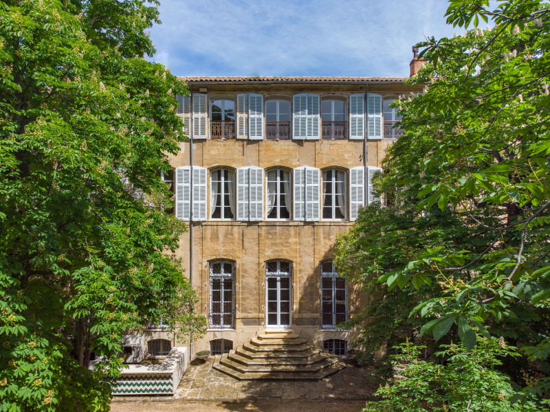 Façade