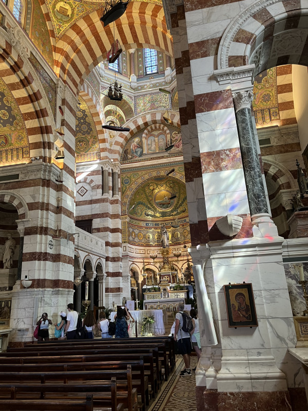 Intérieur basilique ND de la Garde Intérieur basilique ND de la Garde