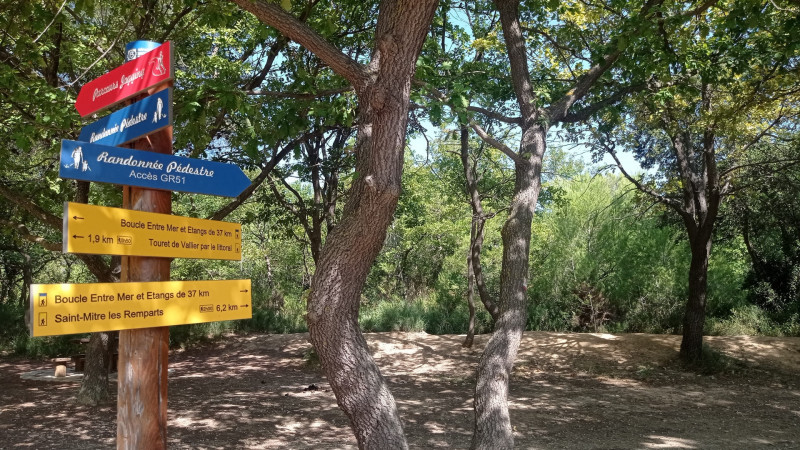 Sentier entre mer et étangs_Martigues