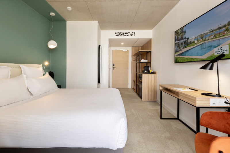 Golden Tulip Martigues Zimmer