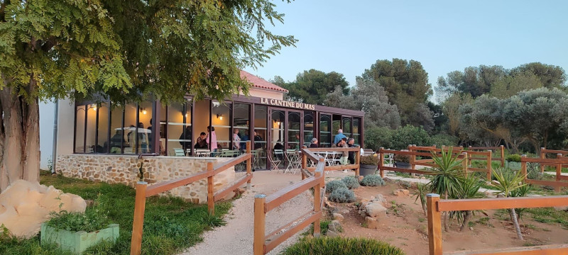 La cantine du Mas_Martigues - © Otmartigues / KarimK La cantine du Mas_Martigues