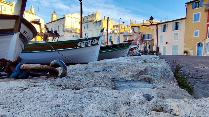 Una atracción turística en Martigues, el Espejo de las Aves (Miroir aux Oiseaux) ofrece una escapada tranquila y atemporal. Una excursión perfecta para los amantes de la naturaleza