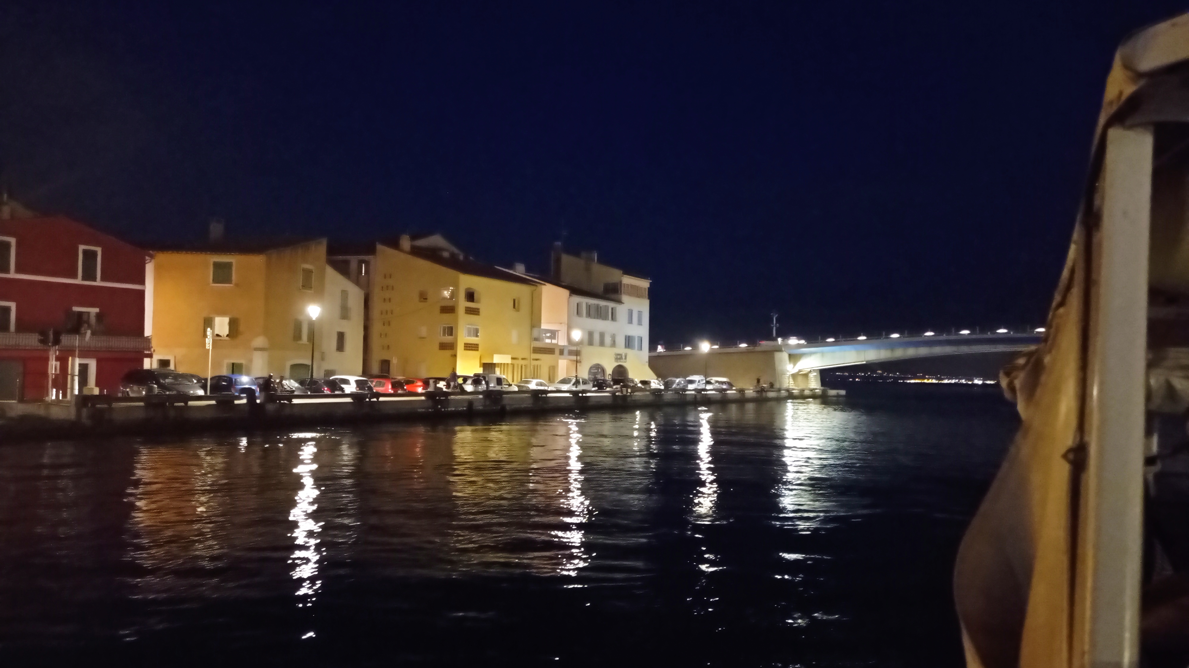 Balade en bateau de nuit à Martigues - © Otmartigues / MyriamF