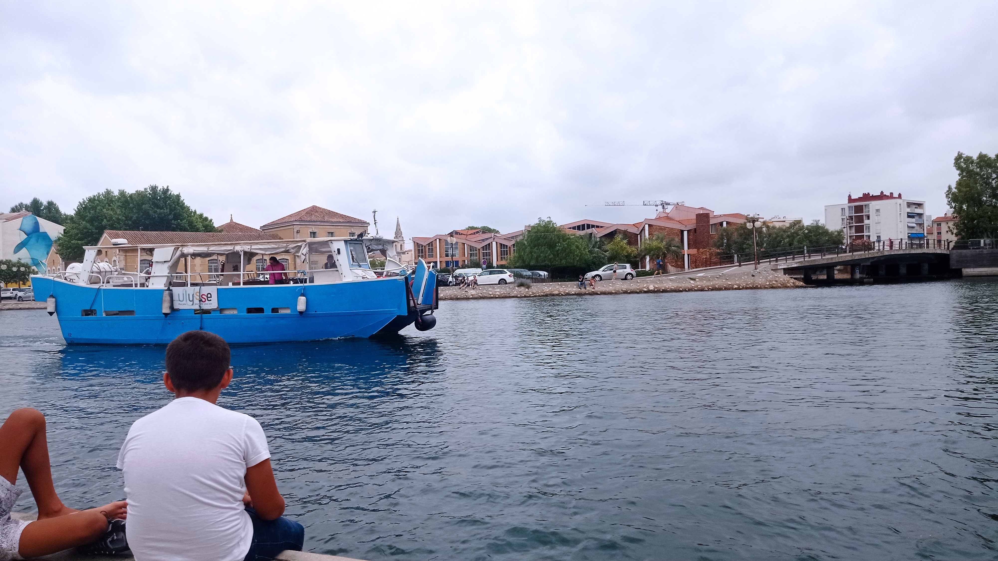 Balades en bateau sur les quais de Martigues - © Otmartigues / MyriamF