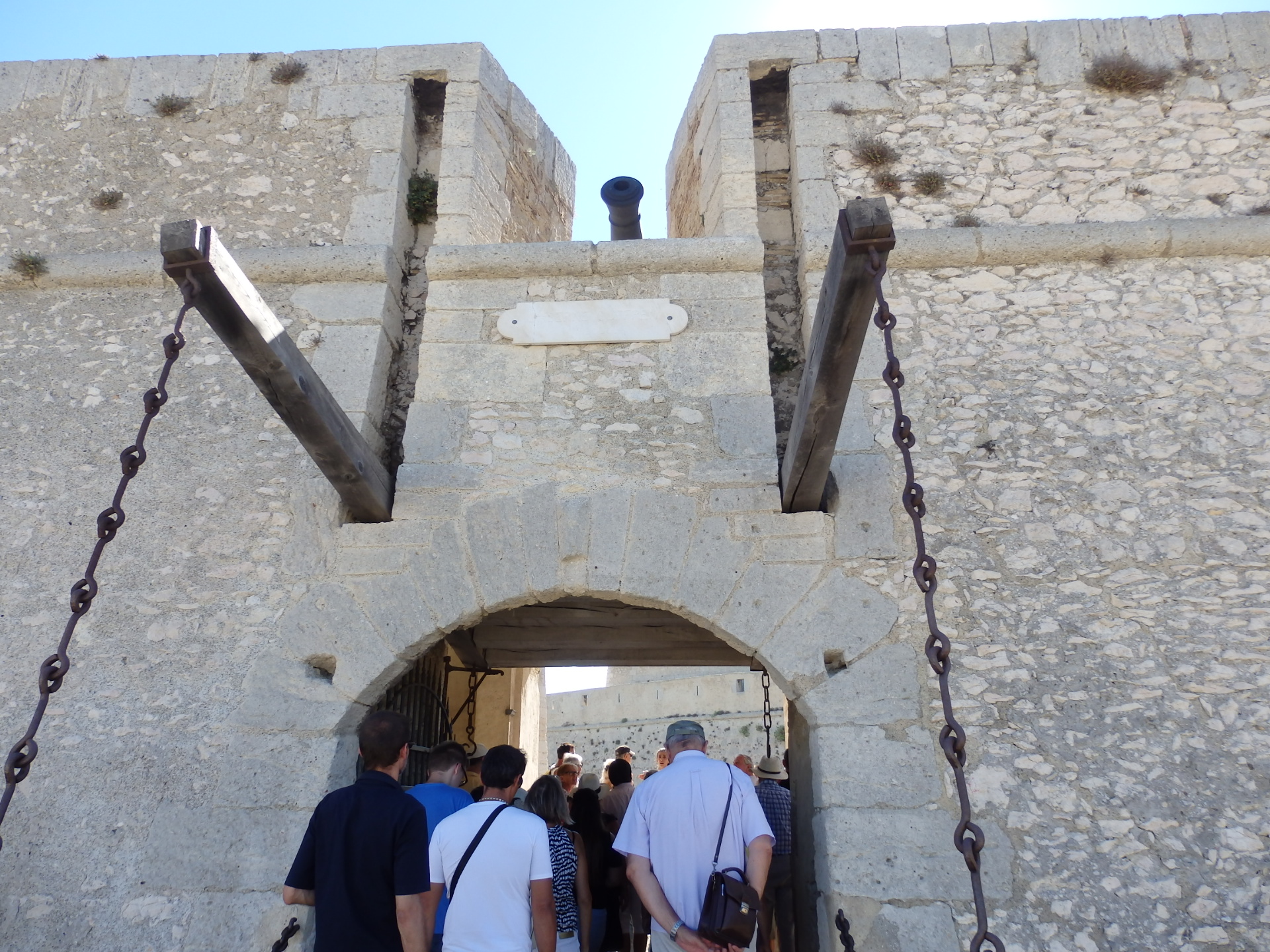 Entrance to Fort de Bouc in Martigues - © Otmartigues / KarimK