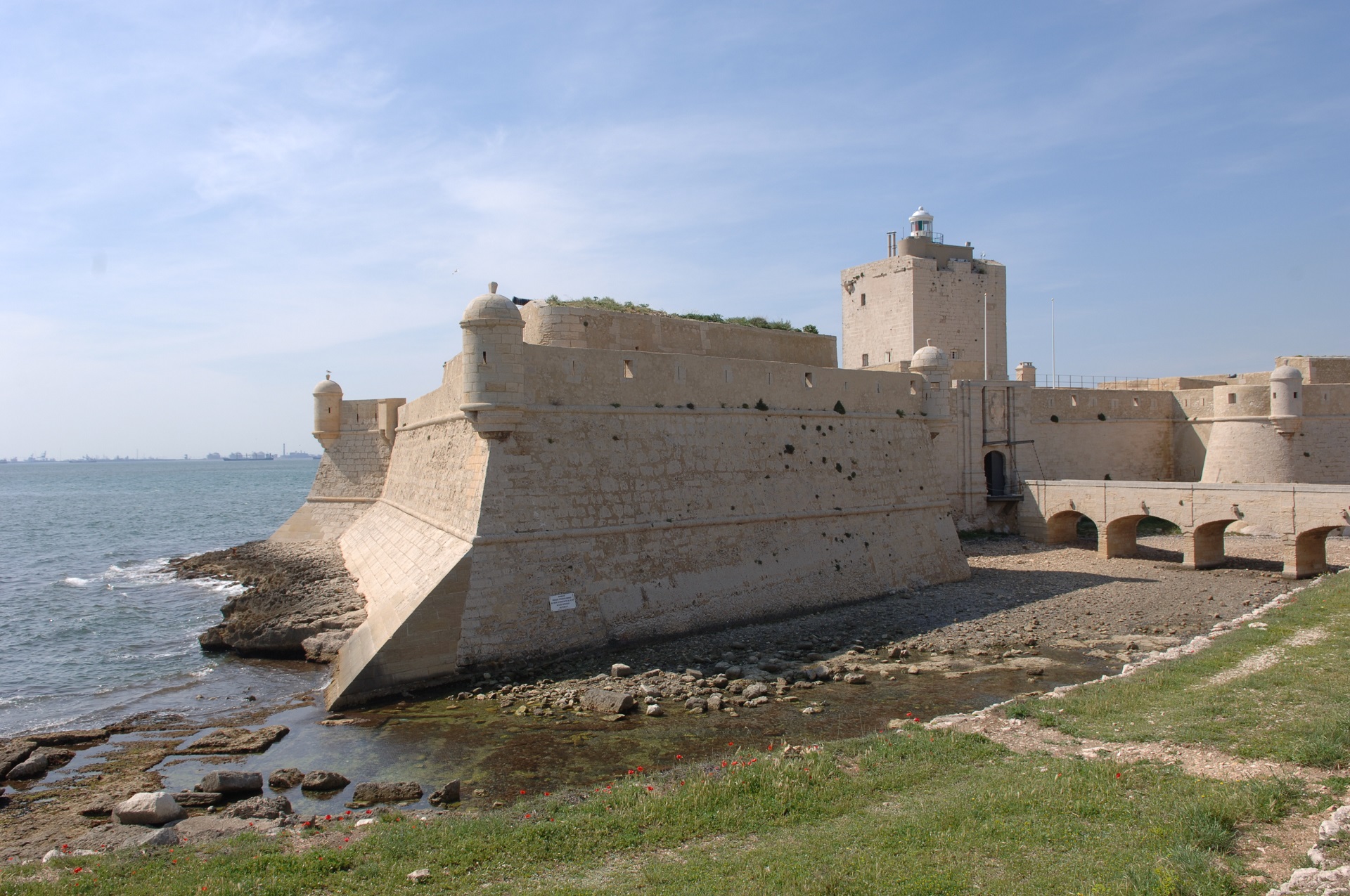 Le Fort de Bouc - © Otmartigues / GXuereb