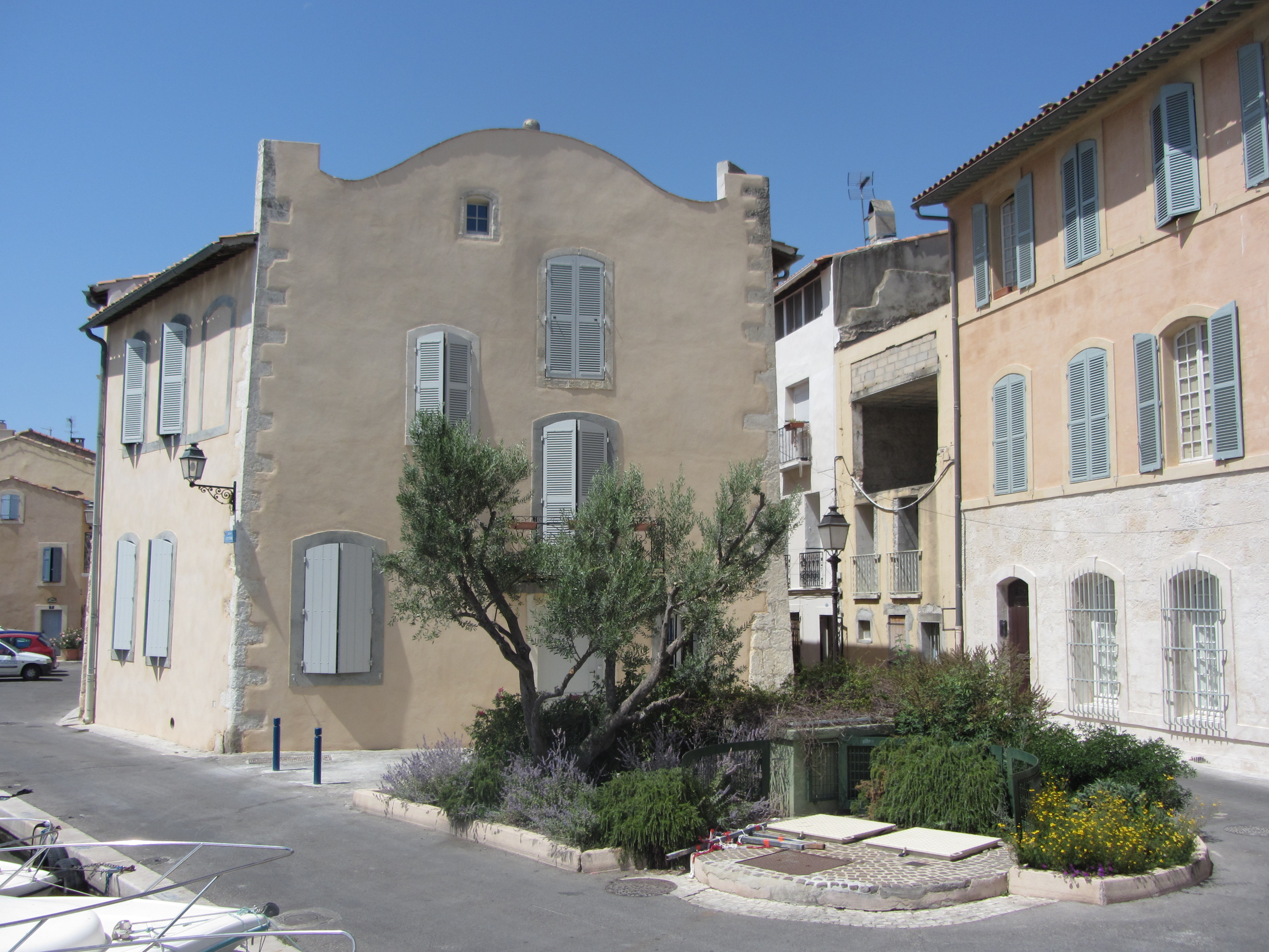 Maison en chapeau de Gendarme - © Otmartigues / KarimK