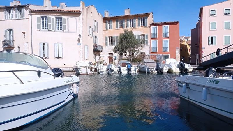  - &copy; Otmartigues / MyriamF