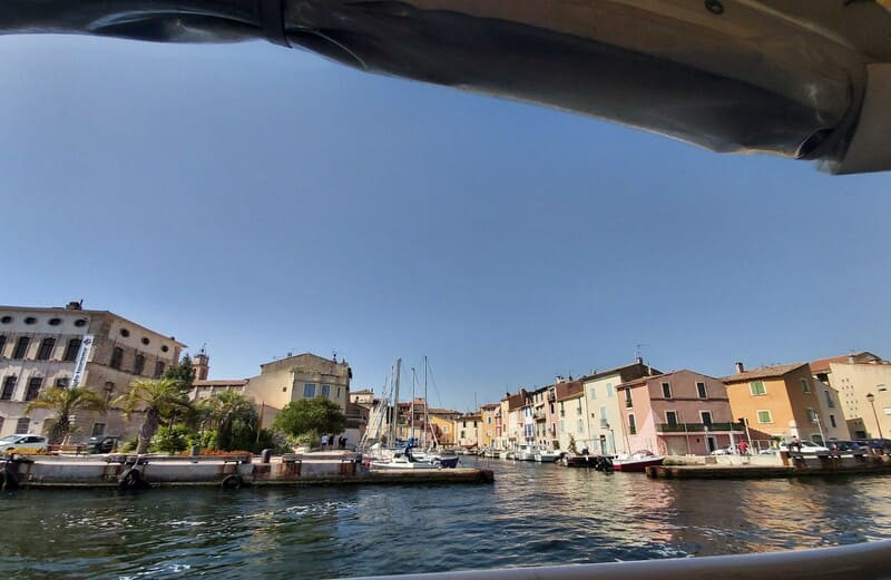 Bootsfahrt auf den Martigues-Kanälen