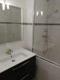Salle de bain , douche à l'italienne 1m/1m.