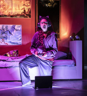 To like or not, spectacle augmenté sur l'adolescence_Martigues