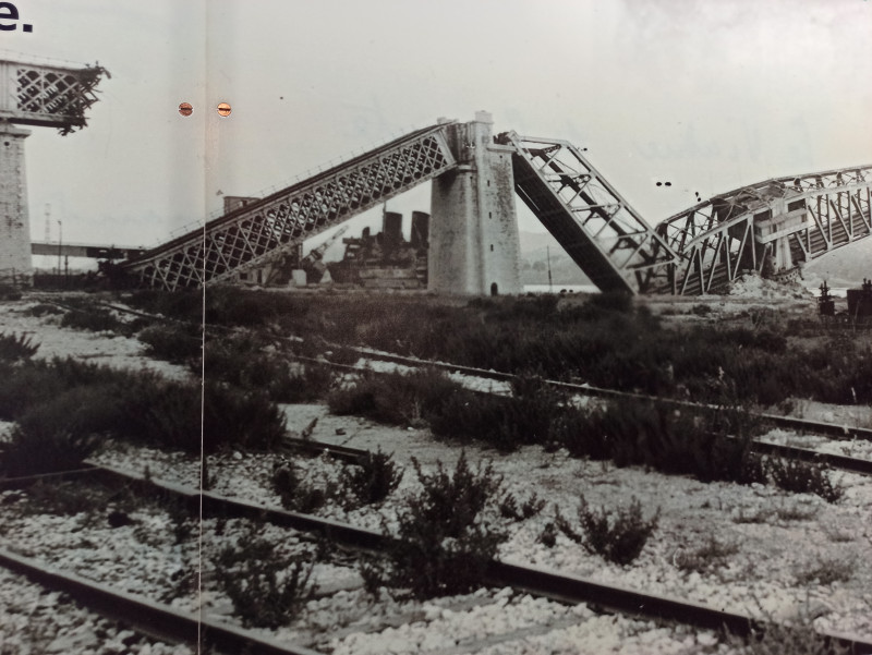 Destruction du pont ferroviaire par les Allemands