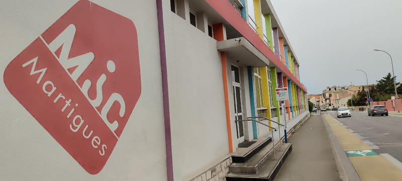 Cafés signe, langue des signes française et culture sourde_Martigues