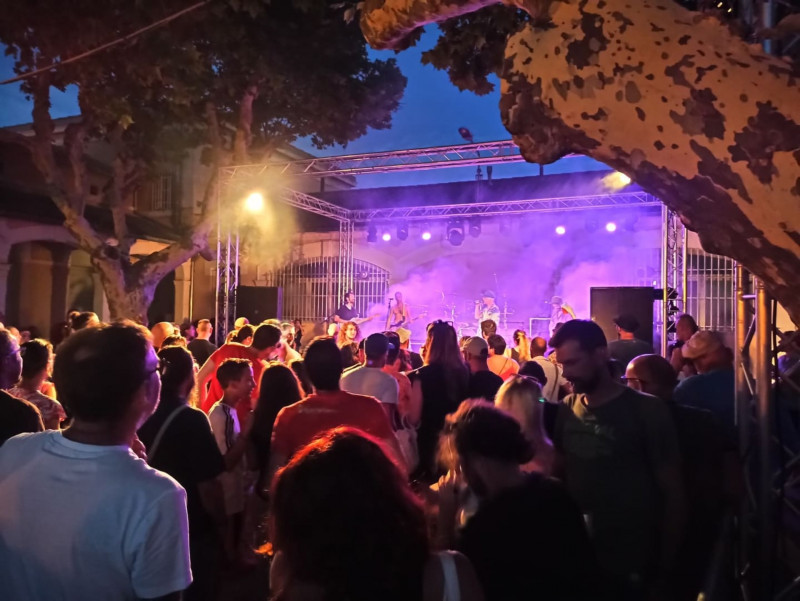 Concert de la Cour de l'île : Sanseverino - Solo_Martigues