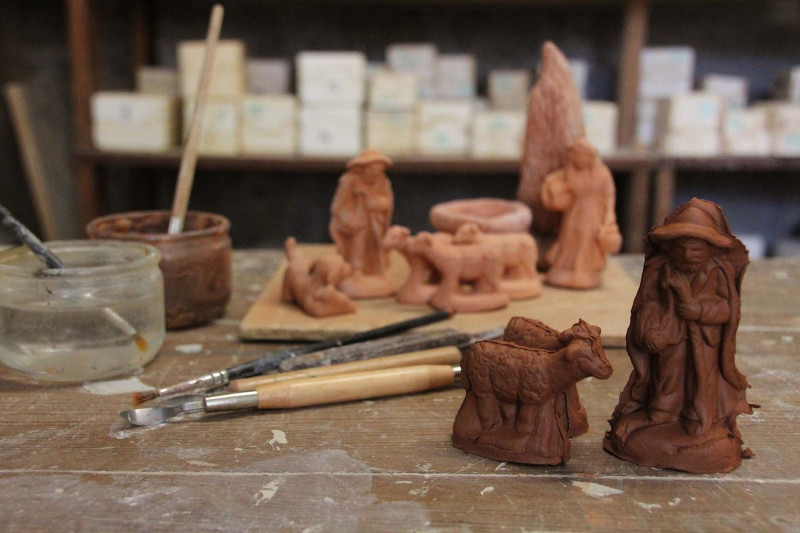 Atelier de fabrication de santons Cristine Darc