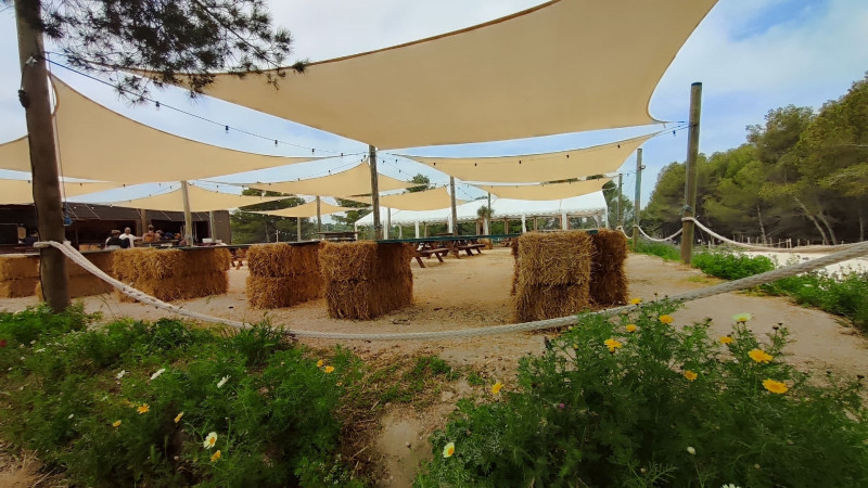 Un repas, un film, un débat à la ferme Aïoli Caganis_Martigues