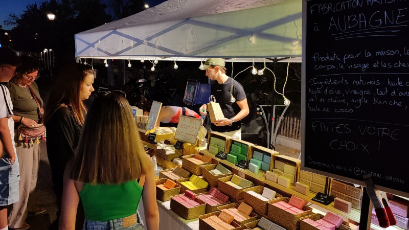 Marchés nocturnes à Martigues_Martigues