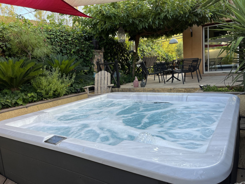 Côté Notre Dame des Marins - © Daniel SAMUEL,Le6loliveraie Côté Notre Dame des Marins