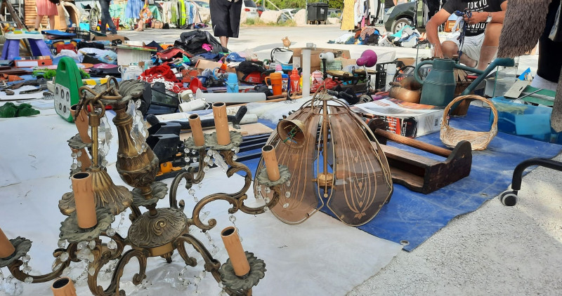 Mercado de pulgas de St-Julianais_Martigues - © Foury Pascal, RC St-Julien Foot Mercado de pulgas de St-Julianais_Martigues