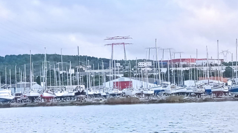 Venta de artículos de pesca recreativa_Martigues - © Otmartigues / MyriamF Venta de artículos de pesca recreativa_Martigues