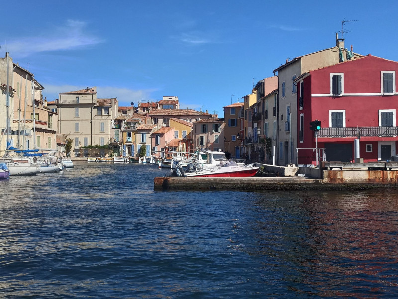 Boat trip on the canals of Martigues_Martigues