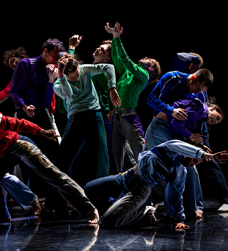 Clase para todos - Helikopter / Licht_Martigues - © Yang Wang Clase para todos - Helikopter / Licht_Martigues