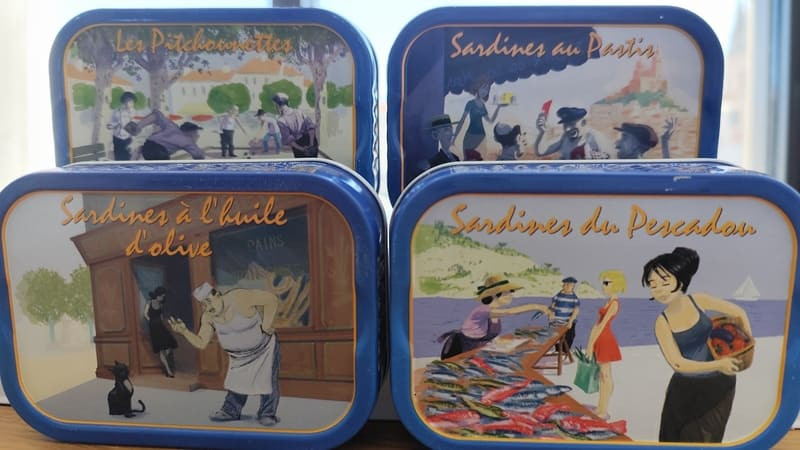 Four tins of sardines in olive oil with an original design by Ferrigno, a cannery in Port-Saint-Louis-du-Rhône. Sardines available for purchase at the Martigues Tourist Office.