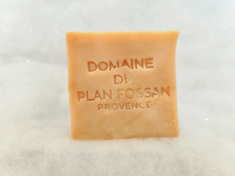 Savon à l'huile d'olive du Domaine de Plan Fossan à Martigues - © Otmartigues / MyriamF Savon à l'huile d'olive produite au Domaine de Plan Fossan à Martigues. Gamme d'huile d'olive et ses déclinaisons en vente à la boutique de l'Office de Tourisme de Martigues