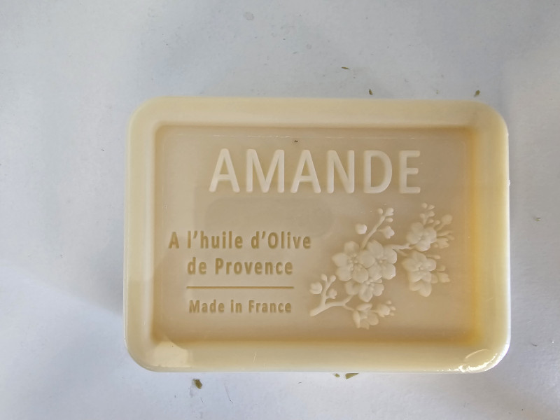 Esprit Provence - Savon de Provence 120g à l'huile d'olive de Provence - Amande