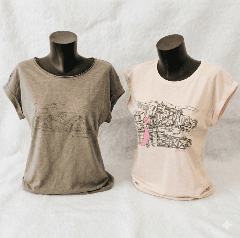 Women's T-shirt featuring the Côte Bleue. A wave symbolizes surfing in Carro, renowned for its ideal swell for surfers. Available at the Martigues Tourist Office.