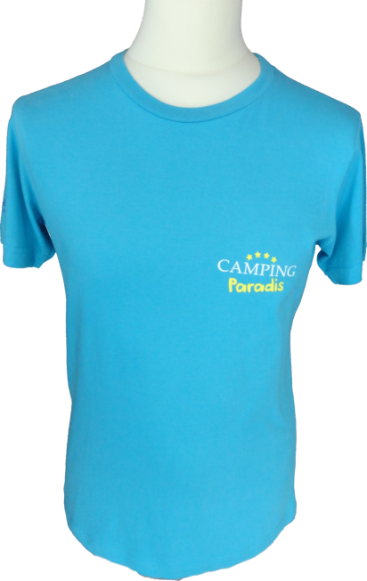 Unisex-T-Shirt in Blau, Vorderansicht, mit weiß-gelbem Camping Paradis-Logo auf der Brust