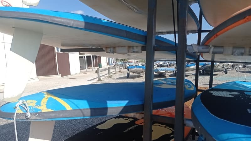 Erfahrene Segellehrer des Segelclubs Martigues (CVM) für Aktivitäten auf dem Étang de Berre. Windsurfen, Segeln, Tauchen, Kurse oder Kurse - © Otmartigues / MyriamF