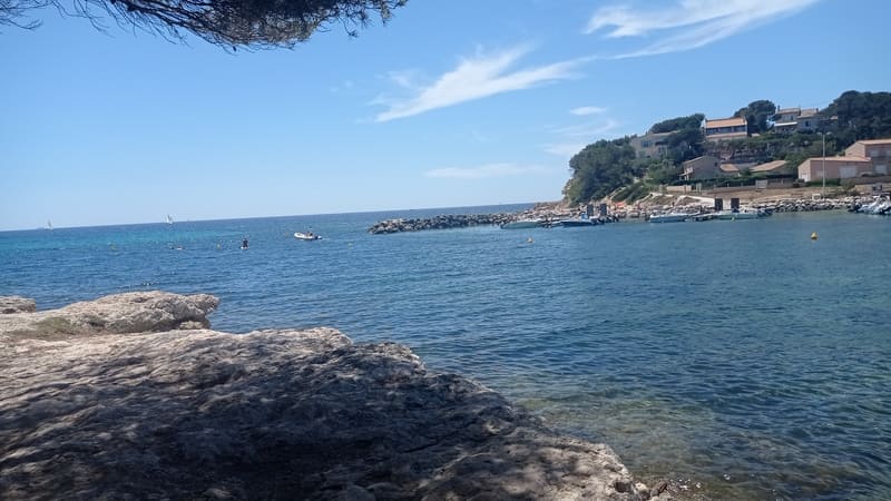 The Côte Bleue's long trail from Martigues to Ensuès-la-Redonne and its local loops. A trail between the sea and ponds on the banks of the Étang de Berre. Recharge your batteries with beautiful seaside walks. - © Otmartigues / MyriamF
